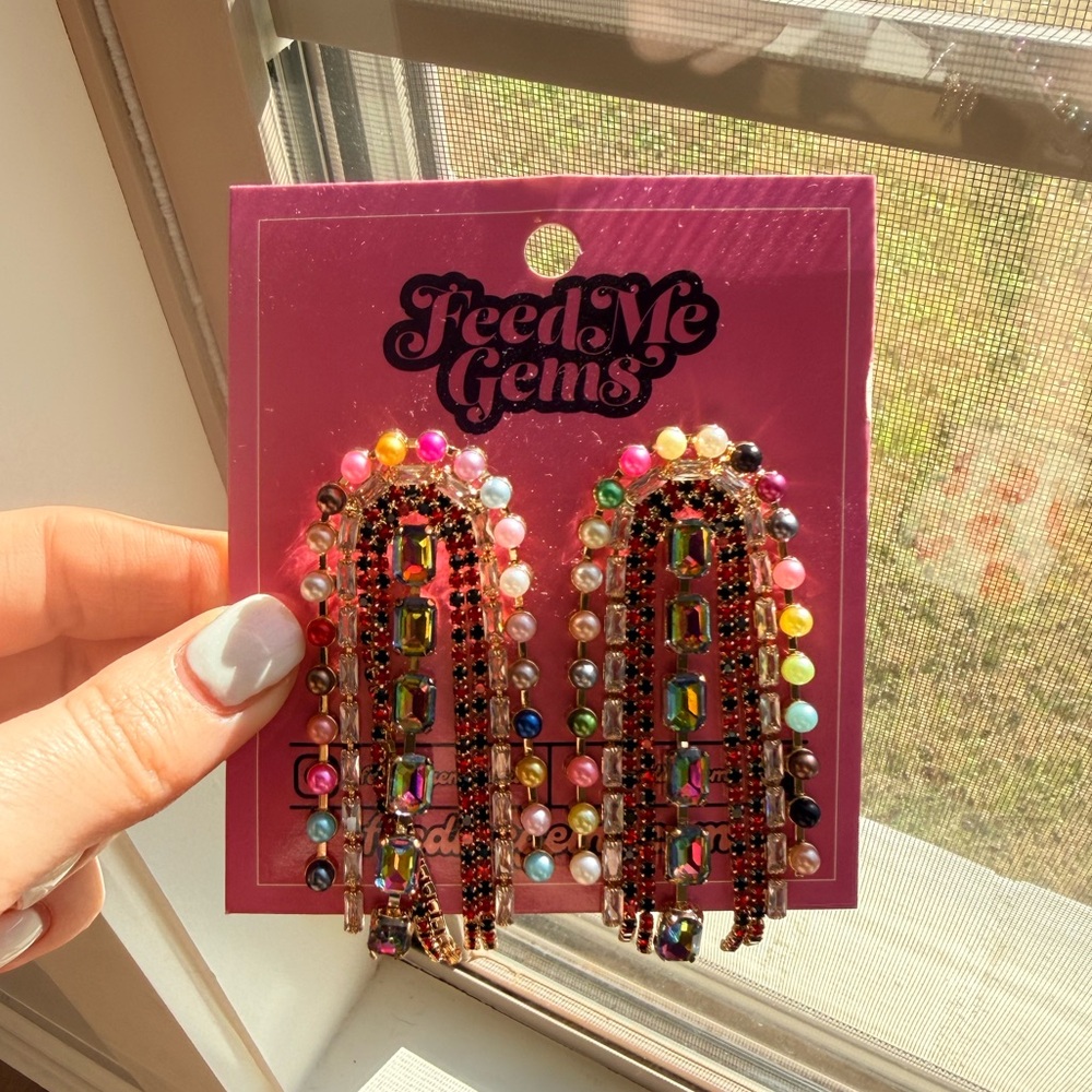 Feed Me Gems Rainbows
